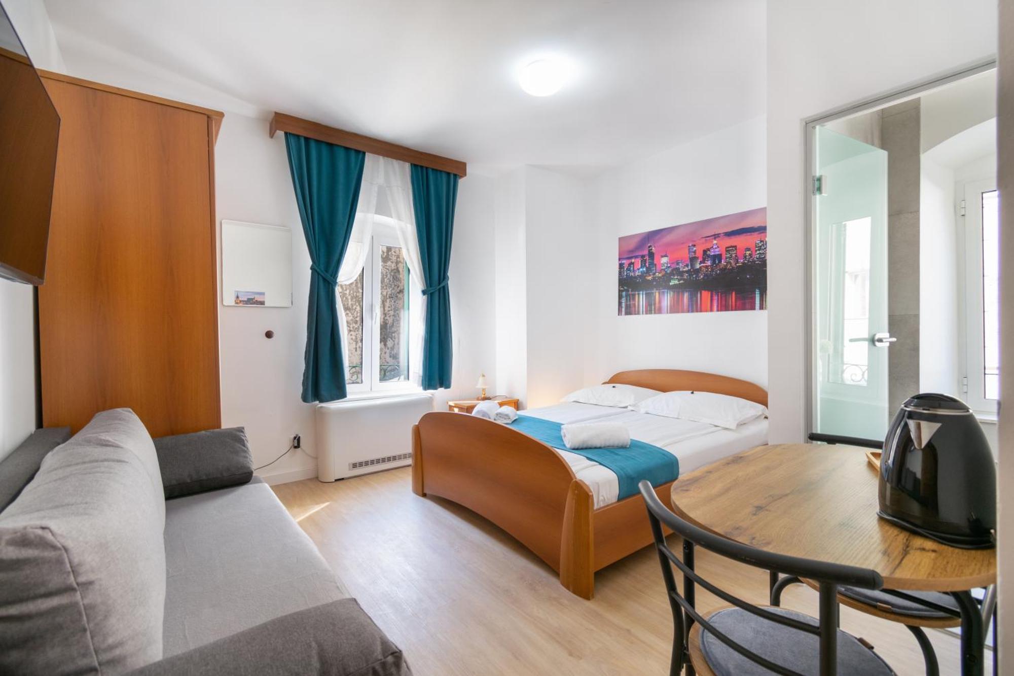 Bed & Breakfast Palac -Free Parking- Baška Voda Dış mekan fotoğraf