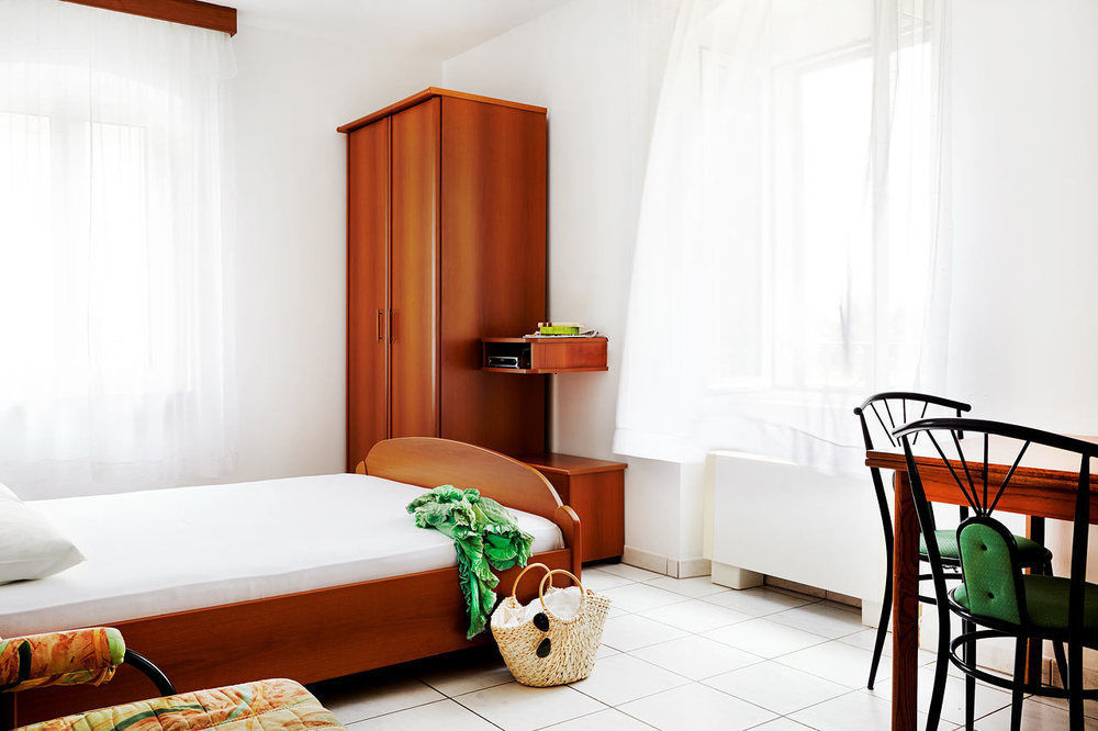 Bed & Breakfast Palac -Free Parking- Baška Voda Dış mekan fotoğraf